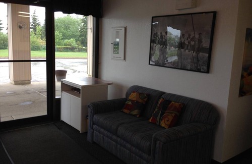 Stettler Hotel | Plains Motor Inn