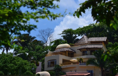 Conchas Chinas Villa | Plan your vacation here-Luxury Villa in Conchas Chinas with Maid, Pool
