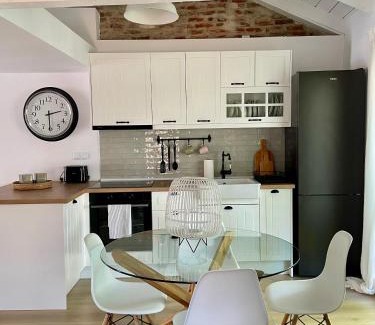 Amphipolis Villa | Plane Tree House