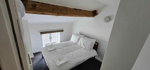 Mynydd Isa House | Plas Bellin Cottages