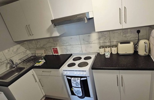 Mynydd Isa Apartment | Plas Bellin Studios