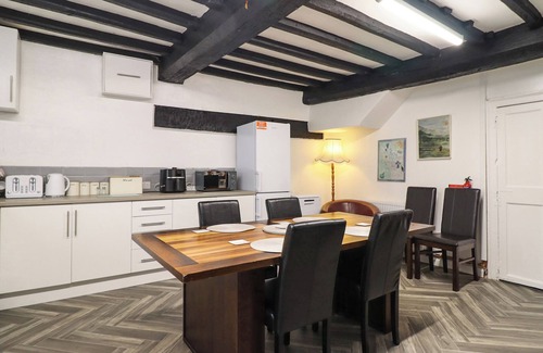 Corwen Cottage | PLAS YN BONWM, pet friendly, character holiday cottage in Corwen