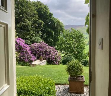 Graigfechan House | Plas yn Yale with mountain views from all windows