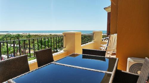 Punta del Moral Apartment | Playa Canela I by Ĥ