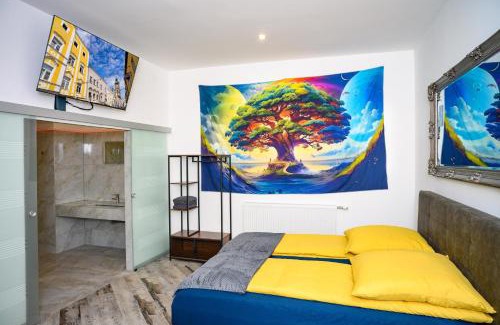 Enns House | PLAZA ROOMS & APPARTEMENT - Café & Bar