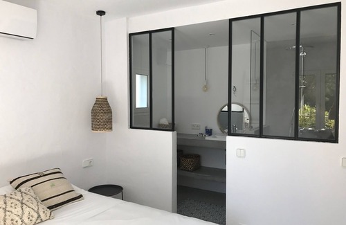 Cala Vadella Apartment | Pleasant 2-bedroom apartment, large terrace, walking distance to the beach, shared swimming pool.