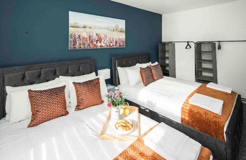Broad Green Apartment | Pleasant 4 bed house with x6 beds in heart of Croydon ! - Photo ID Required