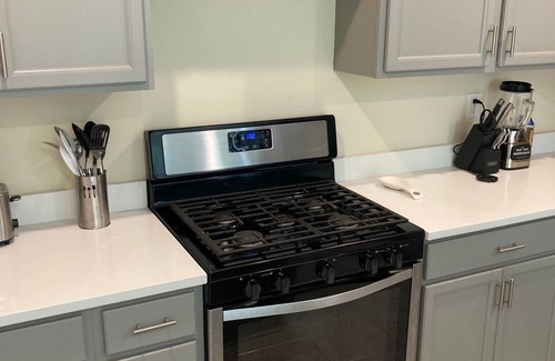 New Roads House | Pleasant 4-bedroom house in New Roads with WiFi.