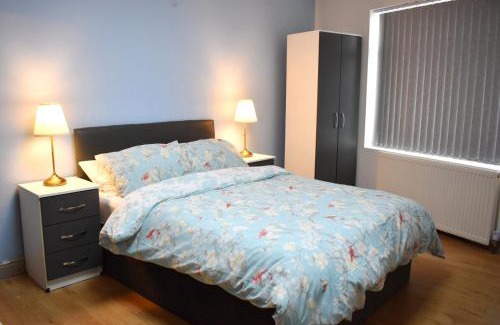 Bordesley House | Pleasant Apartment in near Birmingham City Center