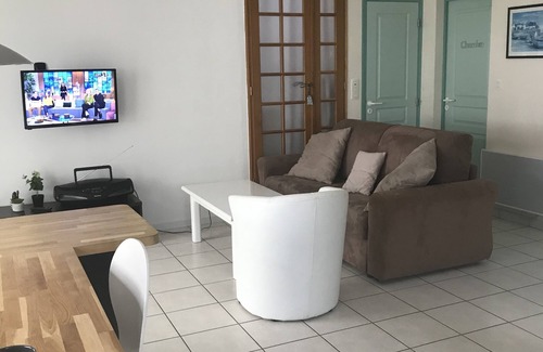 Saint-Pierre-Quiberon House | Pleasant apartment in house 100m from the beach