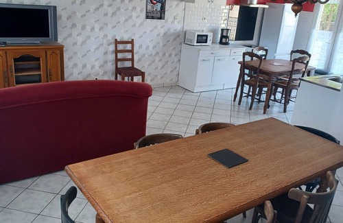 Frieres-Faillouel House | Pleasant house