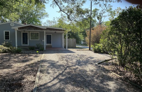 Sunset Park House | Please do not try to book this property. I've requested it to be removed.