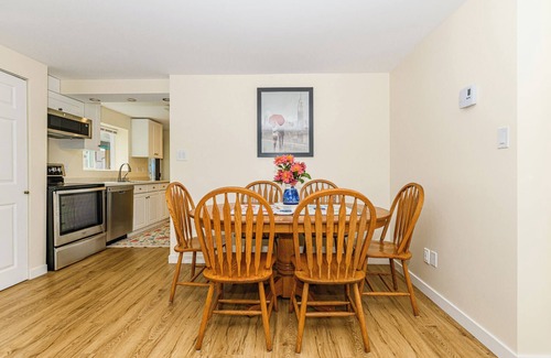 Gordon Head House | Please Take a Moment to Read Our ReviewsnWe Provide a Wonderful Place to Stayn