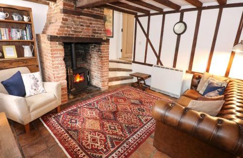 Hoxne House | Ploughman's