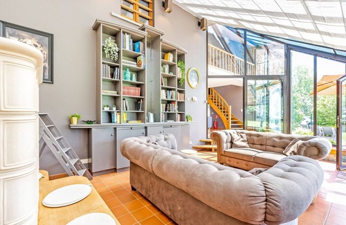 La Roche-en-Ardenne Villa | Plush Villa in La Roche-en-Ardenne with Swimming Pool