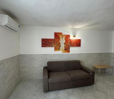La Pietraia Apartment | PM 18 Via delle Baleari Guest House