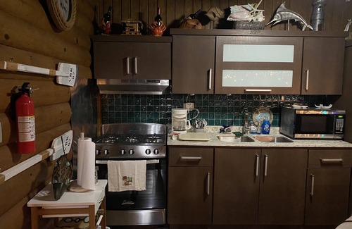 Boqueron Cabin | Poblado Log Cabin Camper