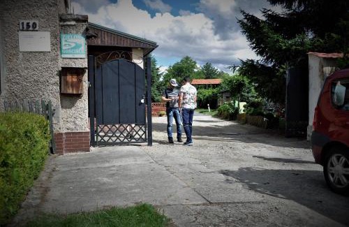 Nysa House | Pod Bocianem Noclegi