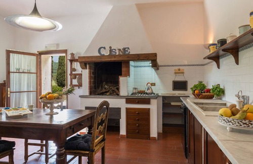 Fattoria Mocaio Villa | Podere Calcheto 14, Emma Villas