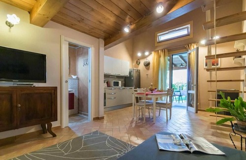 Lucca House | Podere Santa private pool villa. WiFi. Lucca area