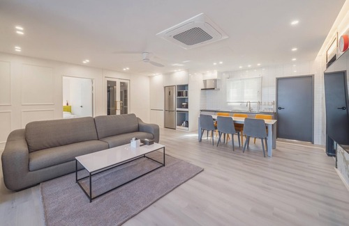 Pohang House | Pohang Etoile Poolvilla