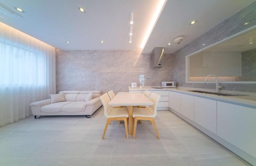 Pohang House | Pohang Polemeleupulbilla