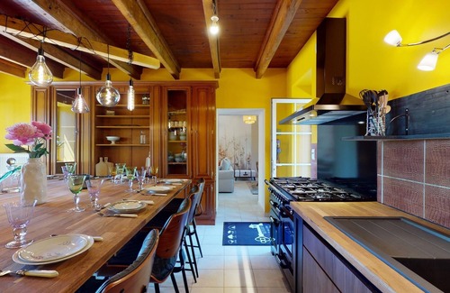 Sainte-Pience Cottage | Poignière 17 people : unusual housing, spa, 30 min sea
