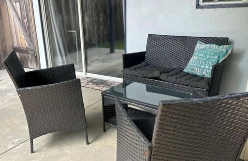 Roseville - Fleet Ridge Apartment | Point Loma Studio w/kitchen, private entrance, and private yard