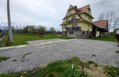 Chochołow House | Pokoje gościnne "u Marysi"