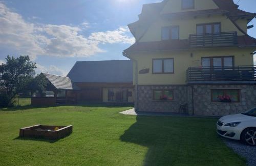 Chochołow House | Pokoje gościnne "u Marysi"