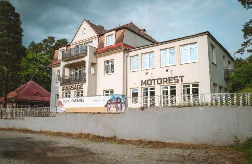 Stare Splavy House | Pokoje Pasáž
