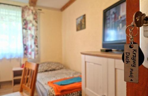 Myslakowice Cabin | Pokoje pod Krzywym Dachem