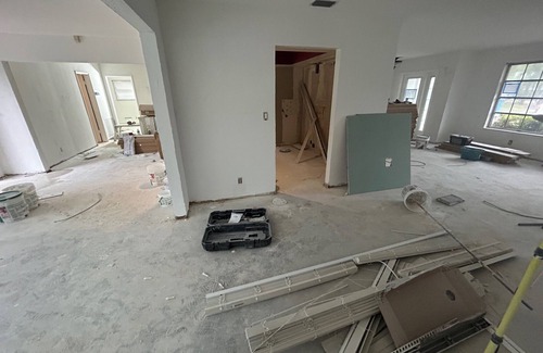 Garden Isles House | Pompano Beach conveniently located with pool