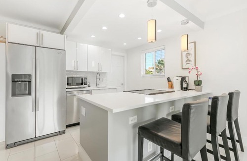Pompano Beach Apartment | Pompano Jumbo - Sleeps 16 & priv pool