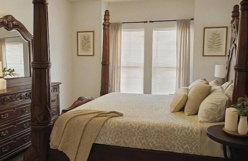 Ponchatoula House | Ponchatoula Townhouse Retreat