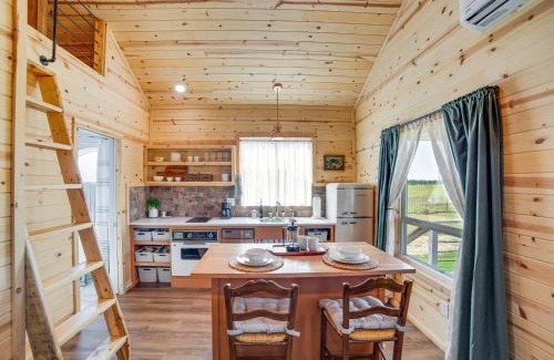 Van House | Pond and Grazing Cattle! Rural Getaway Near Van