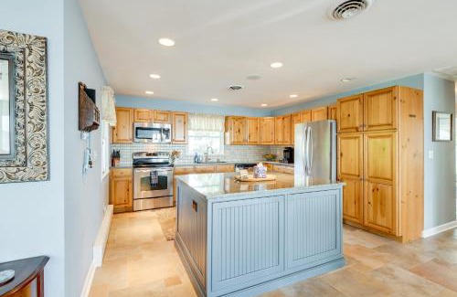 Stevensville House | Pool and Stunning Water Views Kent Island Home!