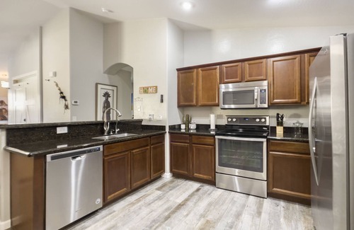 Villages At Queen Creek House | Pool & EV Charger @ Family Friendly comfy house in the heart of Queen Creek