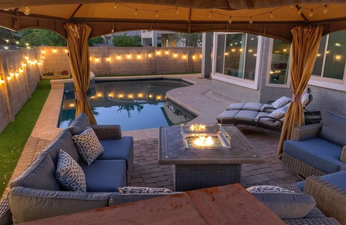 Villages At Queen Creek House | Pool & EV Charger @ Family Friendly comfy house in the heart of Queen Creek