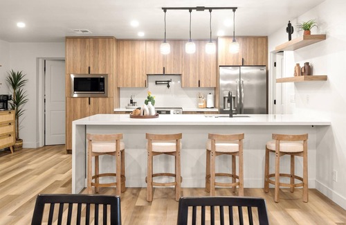 Tempe House | Pool, Hot Tub, Mini golf at Cactus Rose Retreat!