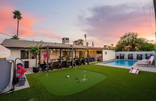 Tempe House | Pool, Hot Tub, Mini golf at Cactus Rose Retreat!