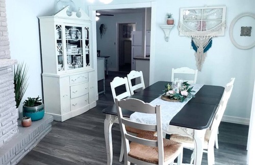 Clear Lake Shores House | POOL House on the Kemah Boardwalk w BIKES