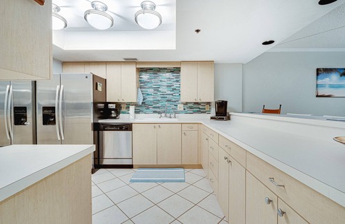 Daytona Beach Shores Condo | Pool Open! Ashley Condo - Oceanfront - 2BR/2BA #902