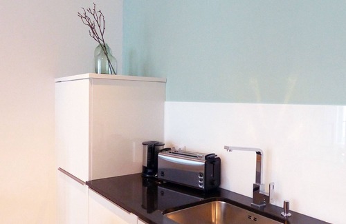 Sellin Apartment | Pool und Sauna mit Meerblick, Direkt an der Seebrücke - First Sellin Fewo 3.8