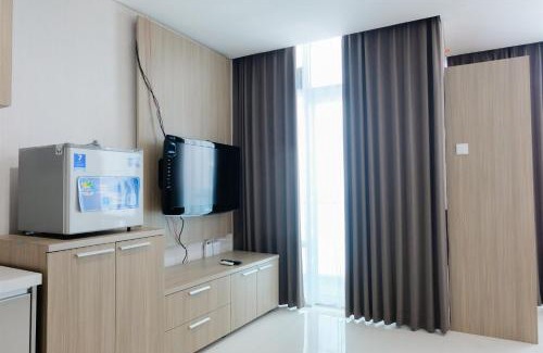 Tangerang Apartment | Pool View Brooklyn Alam Sutera Studio Apartment near IKEA By Travelio