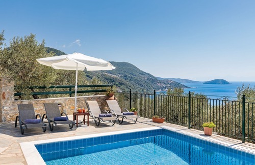 Glossa Villa | Pool Villa -Anastasia-sea views,sunset,wifi,near the village & the port