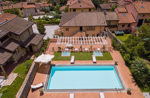 Camaiore Villa | Pool Villa in Tuscany. 10 bedrooms A/C Wi-fi Garage - Villa Melangola