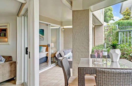 Palm Beach Apartment | Poolside at Iluka Resort Apartments