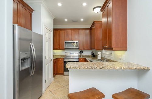 Villages of Crystal Beach House | Poolside Paradise! Book your ‘25 Getaway Now! 6 bdrm/3.5bath/sleeps 16