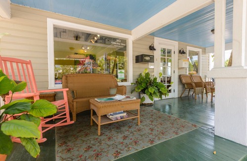 Downtown Villa | Poolside Queen Room Steps from Duval!